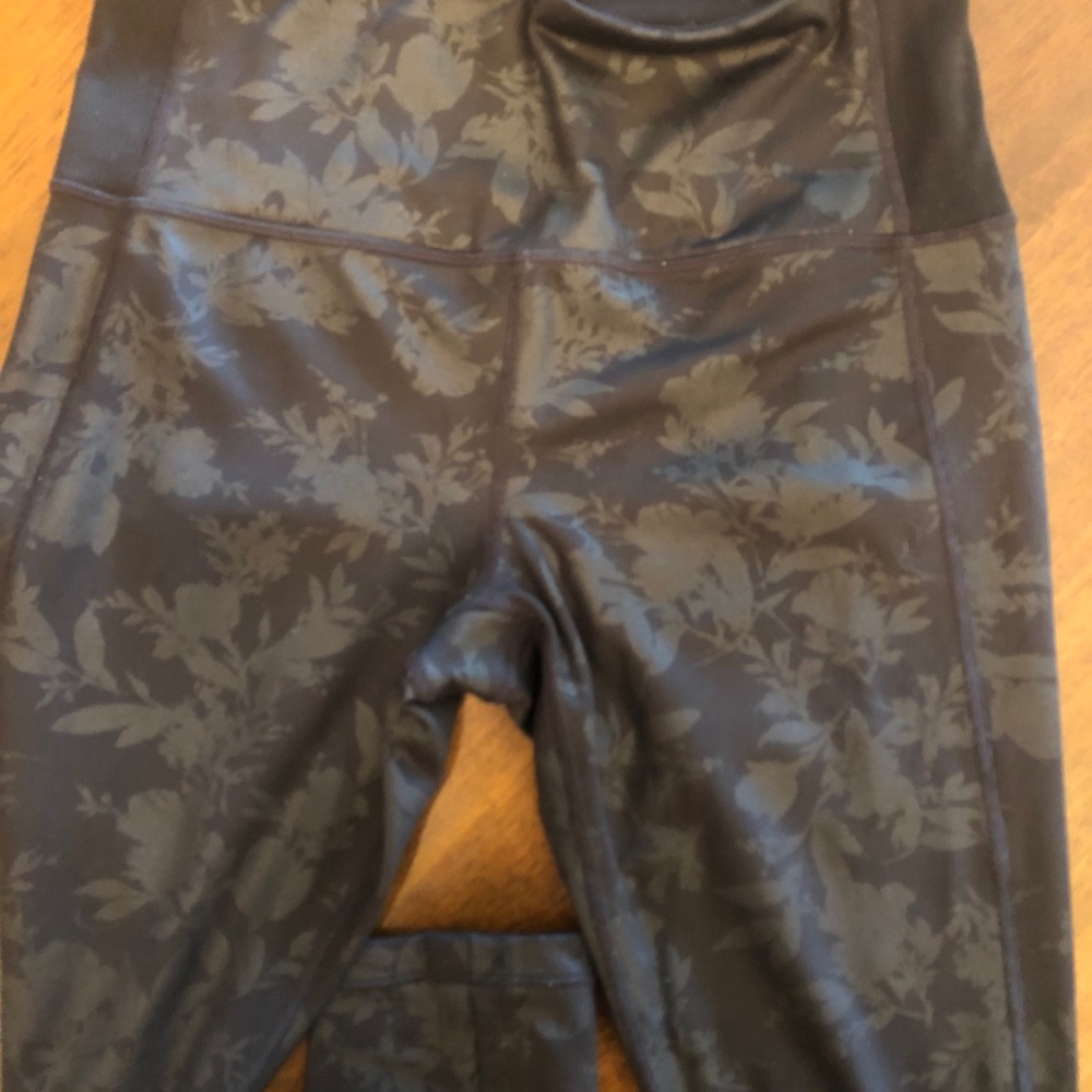 Athleta Leggings over the ankle